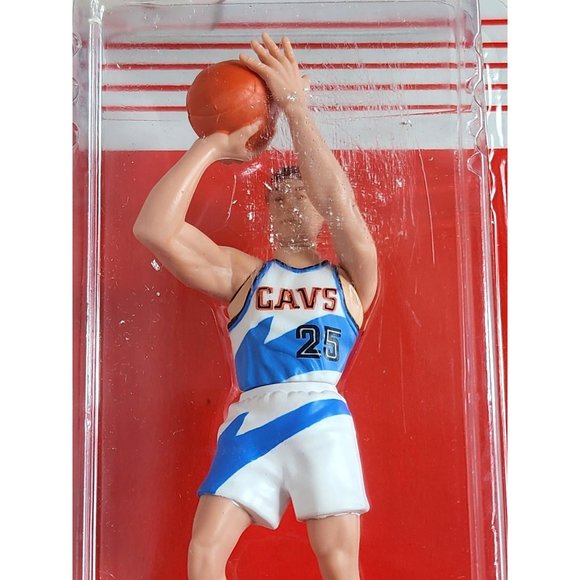 Kenner Starting Lineup Superstar Vintage 95 Edition NBA Mark Price Figurine - Picture 12 of 15